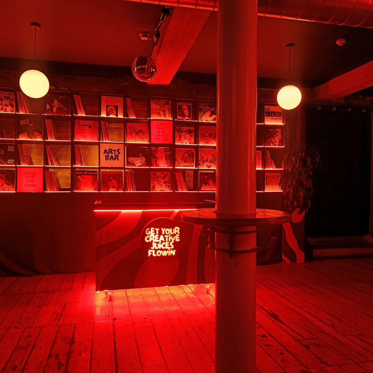 Arts Bar Baltic — photo 3