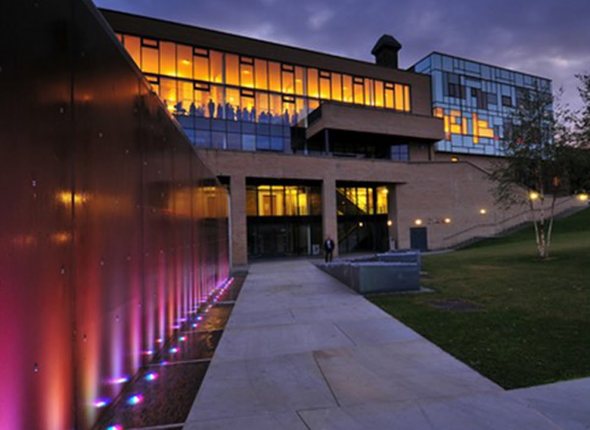 Barnsley Civic — photo 1