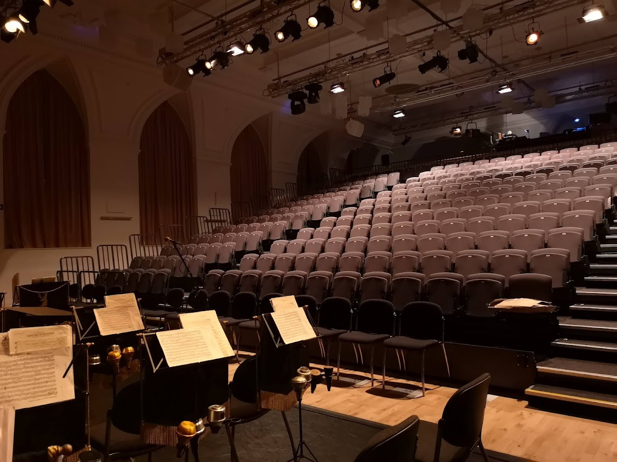 Barnsley Civic — photo 2