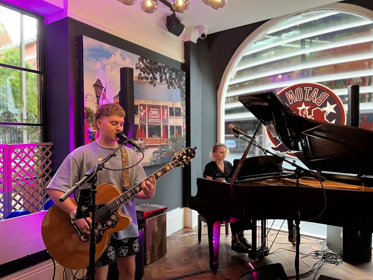 Baton Rouge Leicester — photo 1