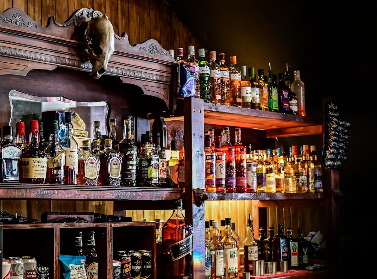 Bear's Bar & Venue — photo 1