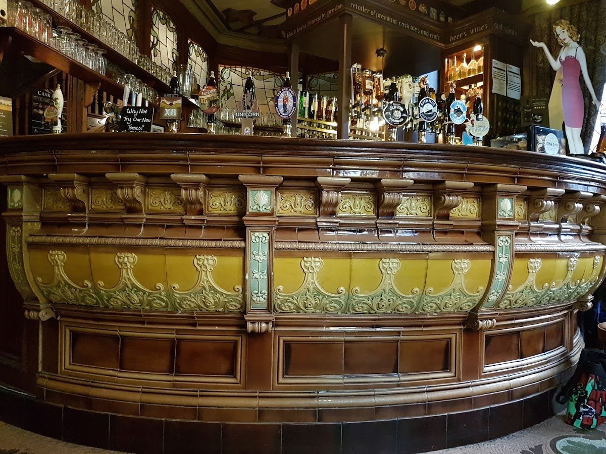 Black Horse — photo 1