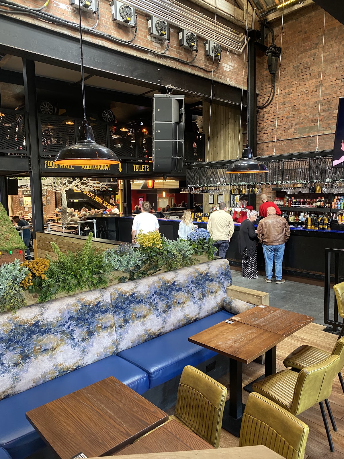 Blackstock Market - Food, Drink & Entertainment Venue — photo 2