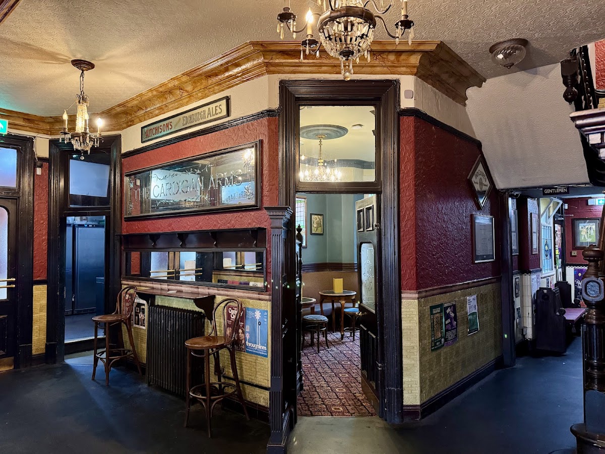 Cardigan Arms — photo 4