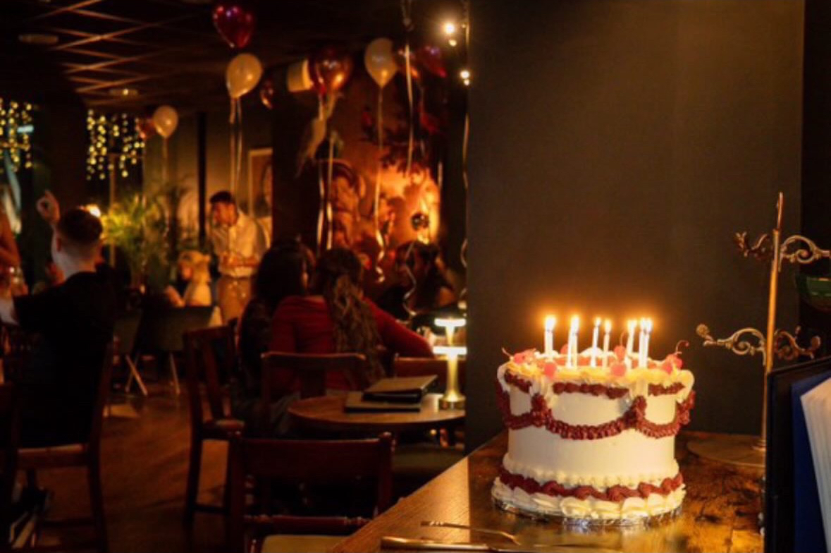 Cat In The Wall — photo 3