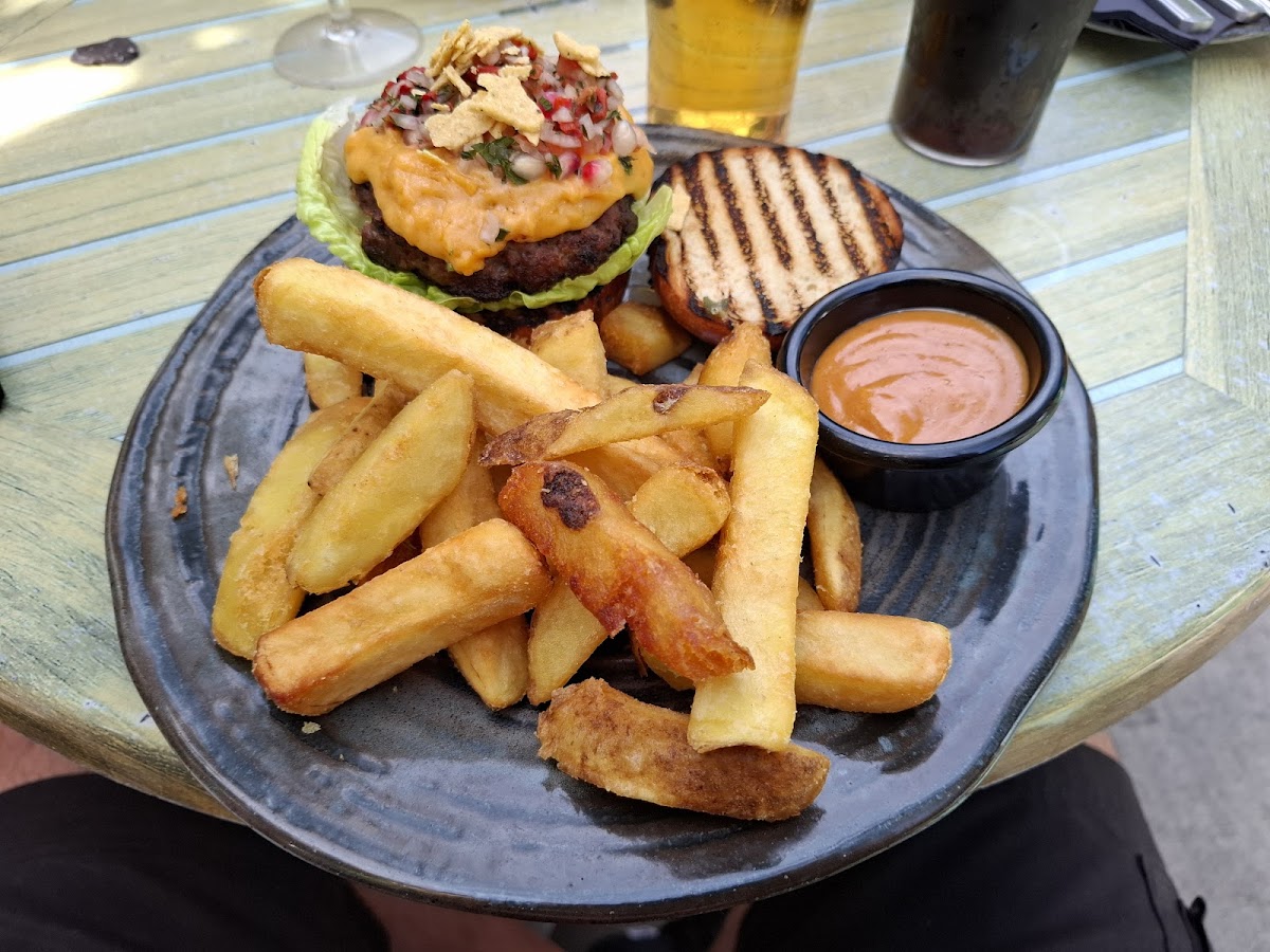 Chaplin's & The Cellar Bar — photo 2