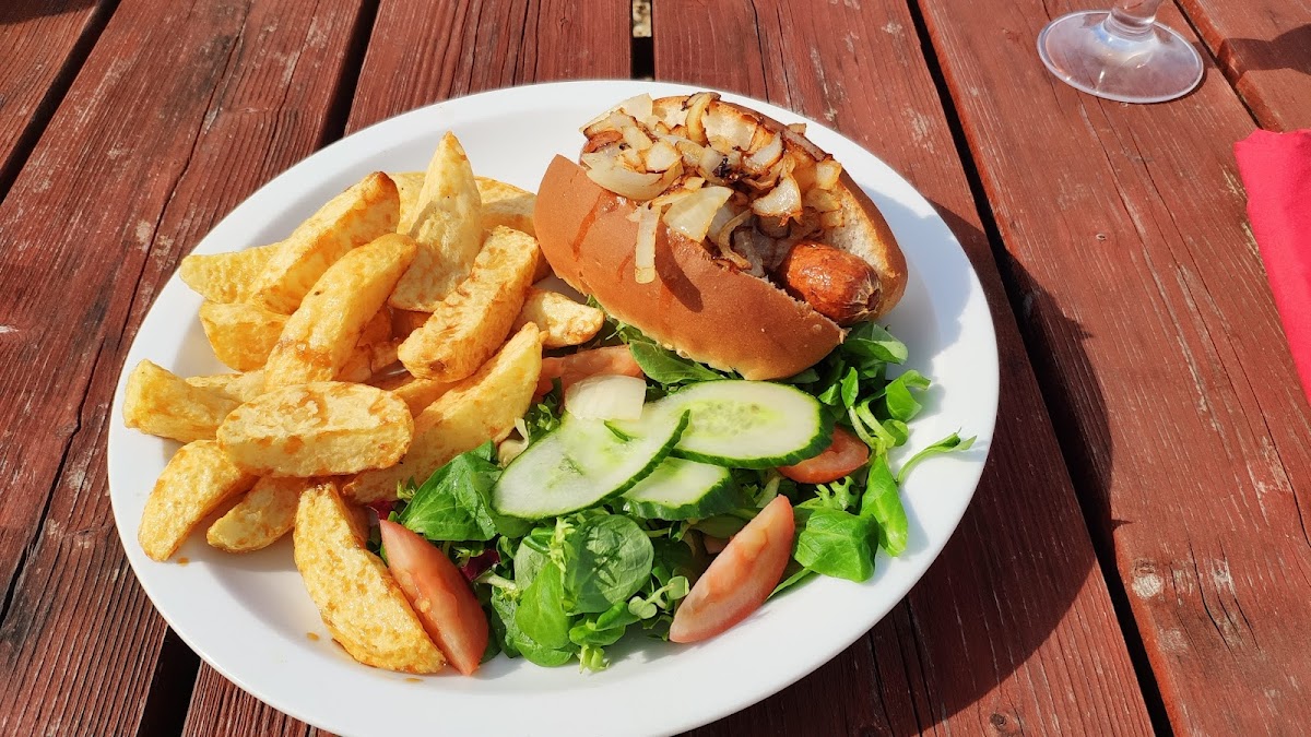 Charlie Bassett's — photo 2