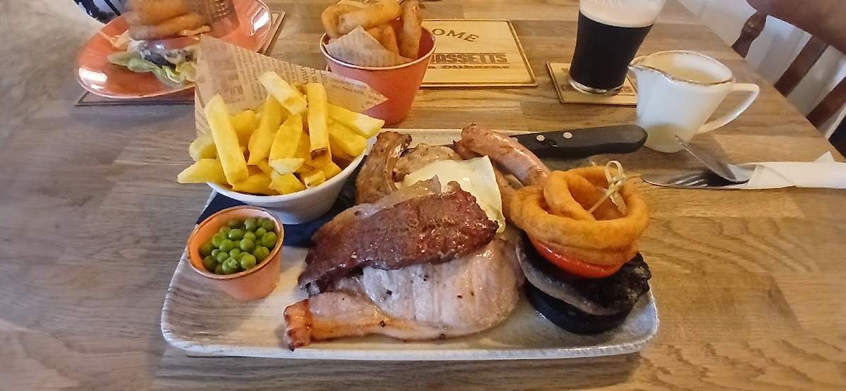 Charlie Bassett's — photo 3