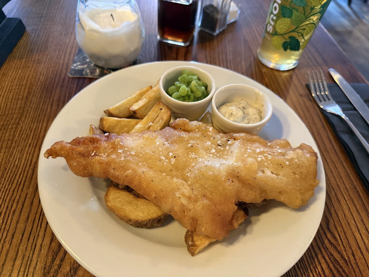 Crowd of Favours — photo 2