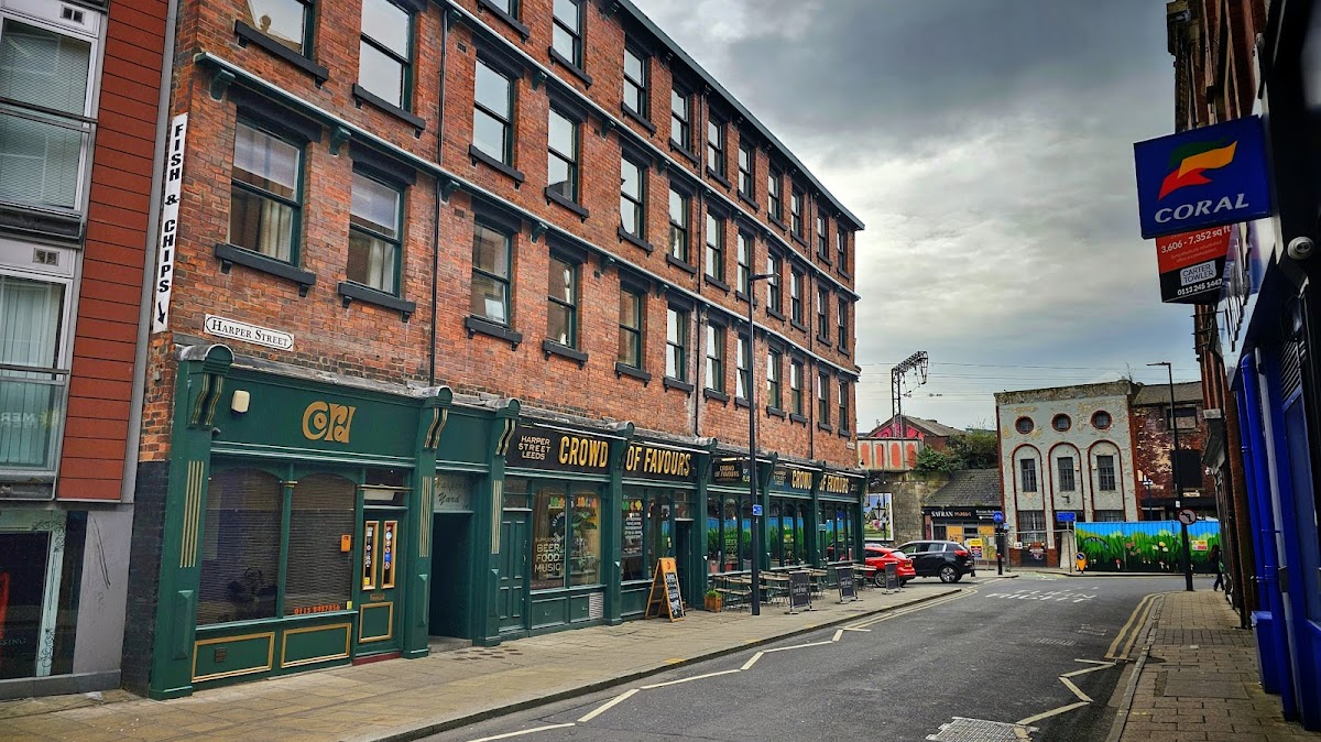 Crowd of Favours — photo 3