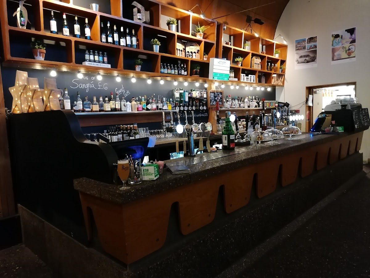 The Drapers' Bar — photo 3