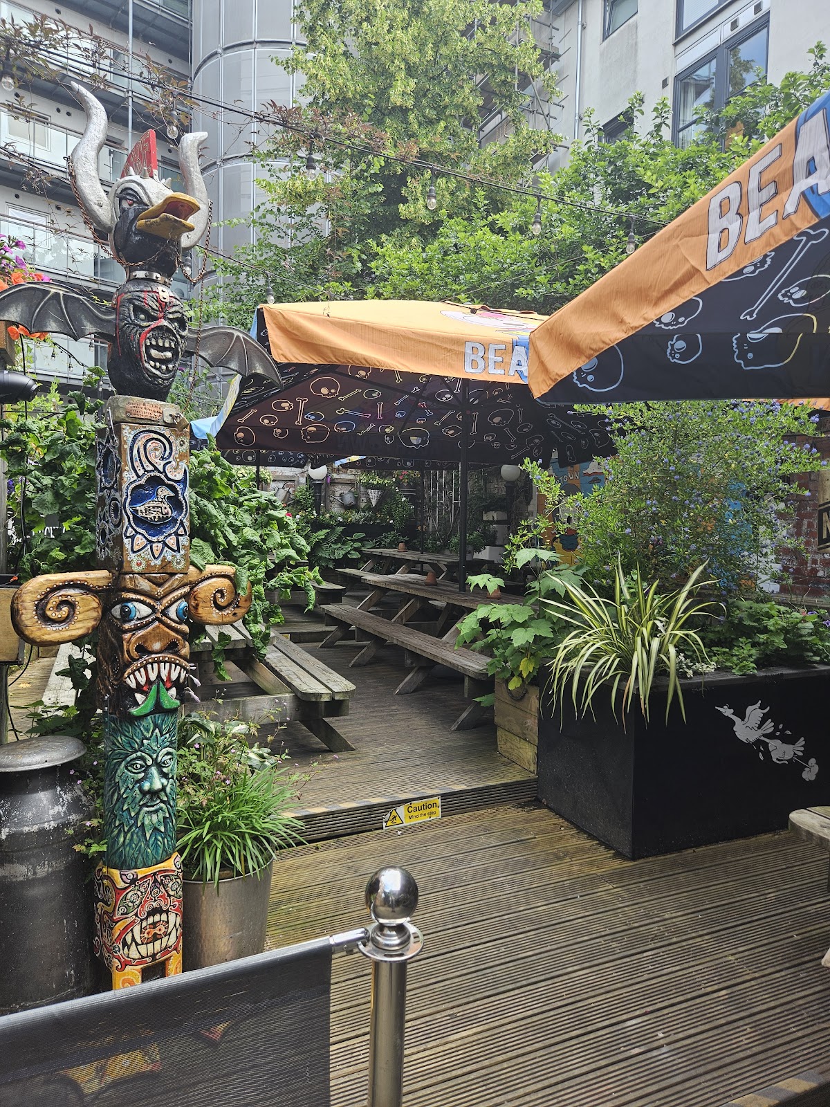 Duck & Drake — photo 1