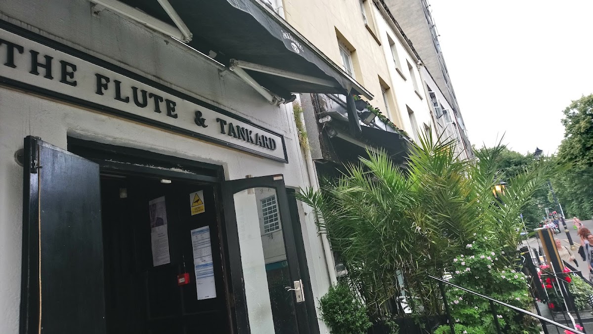 Flute & Tankard — photo 1