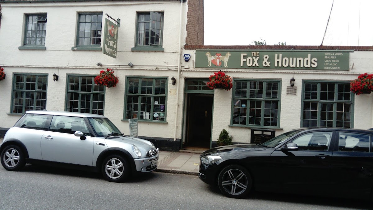 Fox & Hounds — photo 1