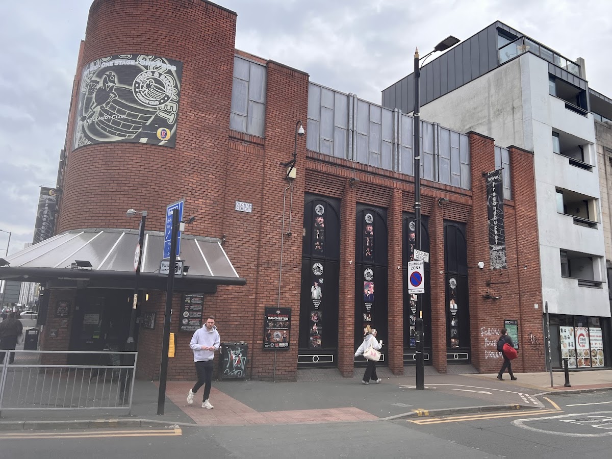 Frog and Bucket Comedy Club — photo 4