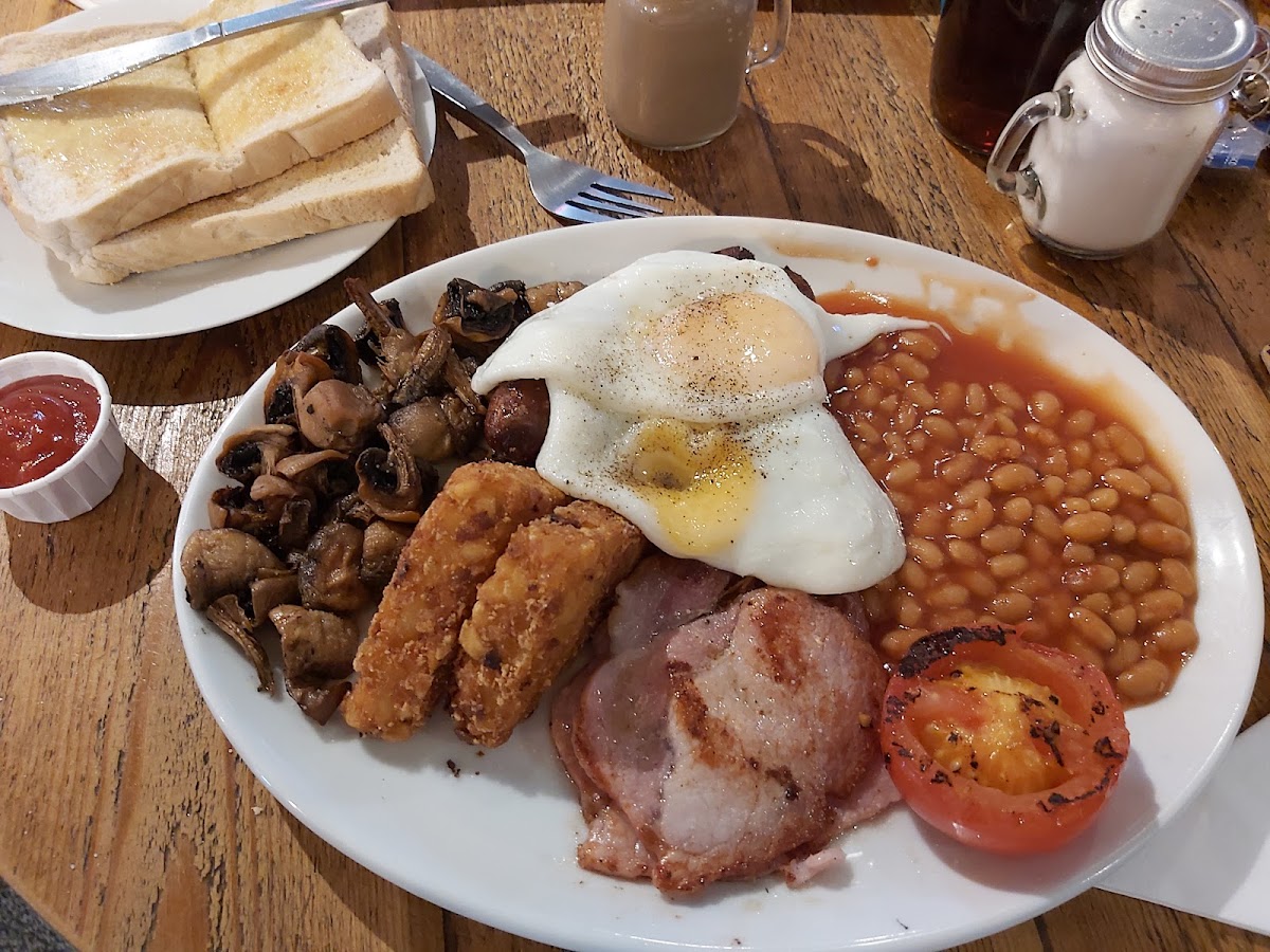 Hulton Arms — photo 2