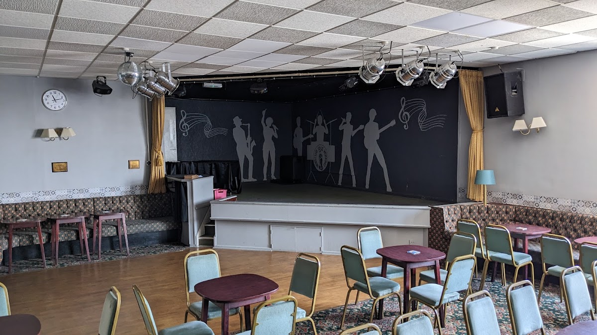 Idle Working Men's Club — photo 2