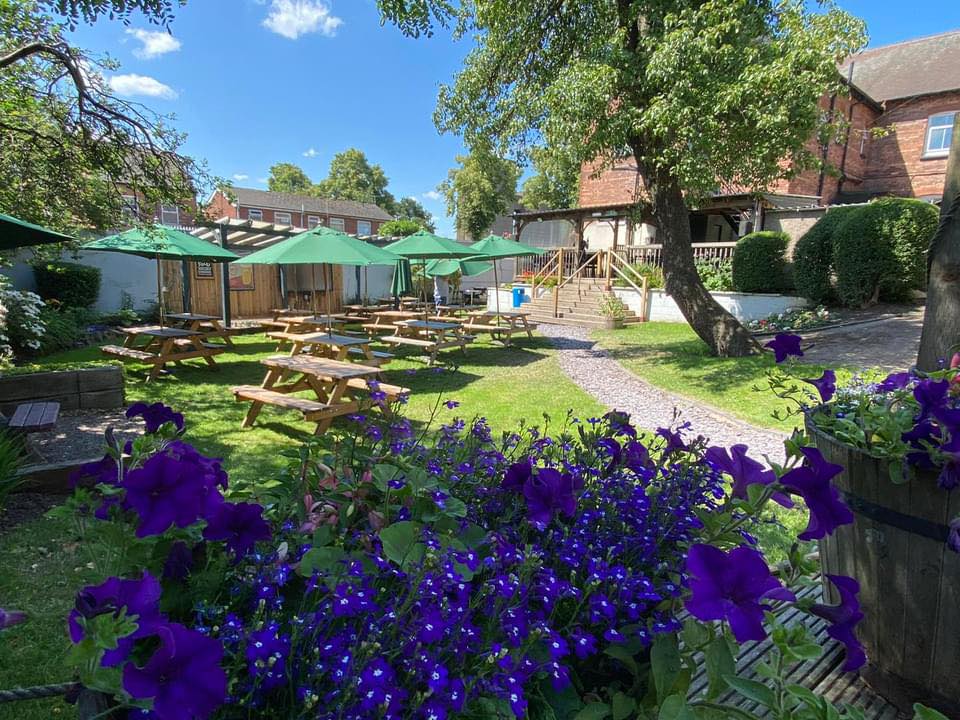 Johnson Arms — photo 3