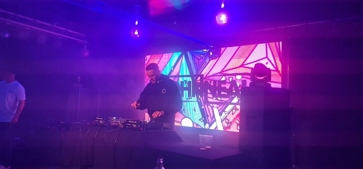 Jollees Cabaret Venue — photo 3