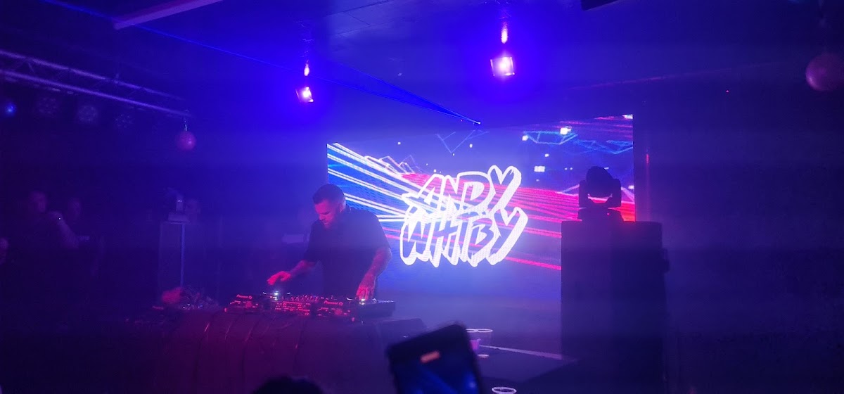 Jollees Cabaret Venue — photo 4