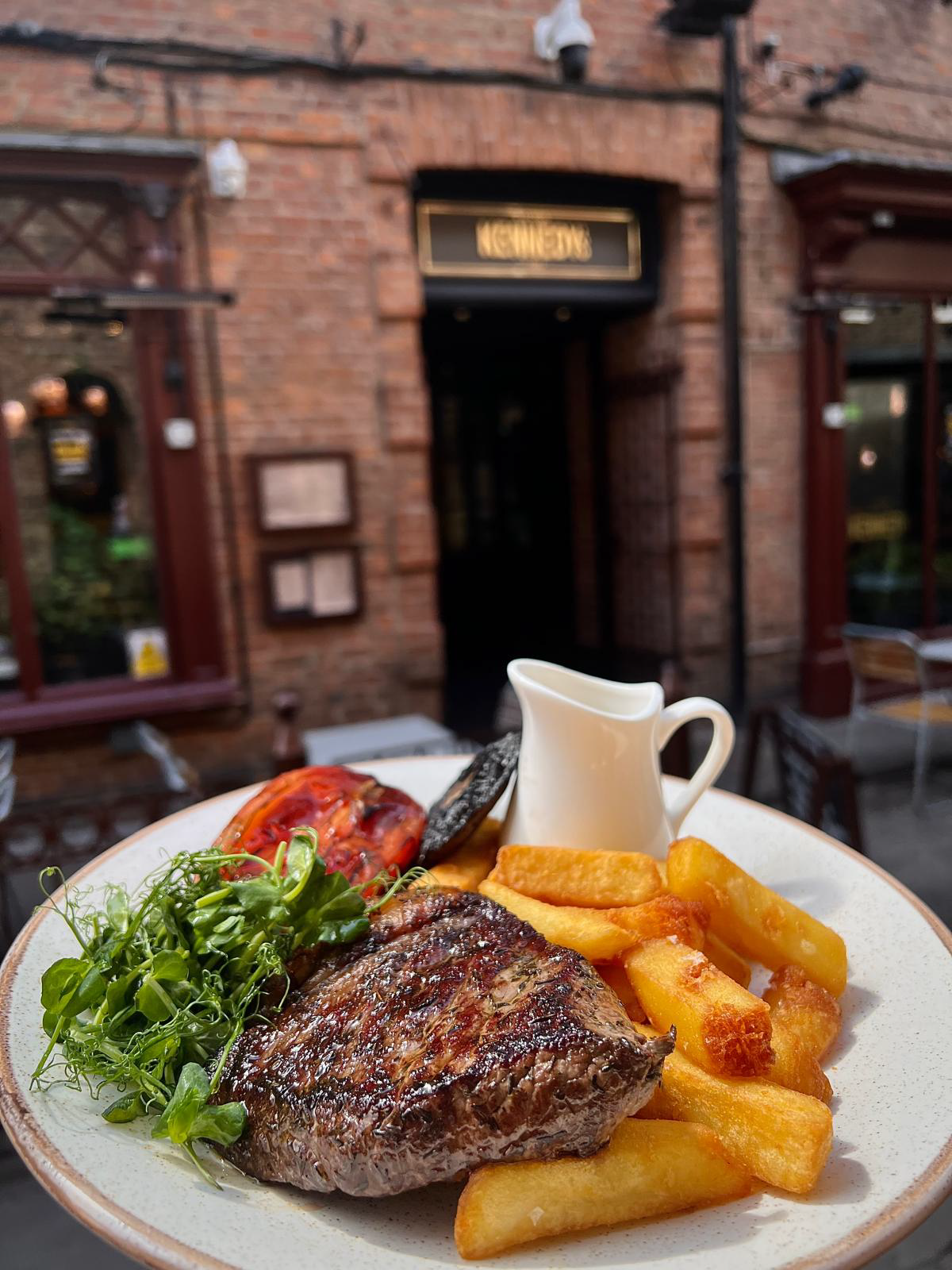 Kennedy's Bar & Restaurant — photo 2