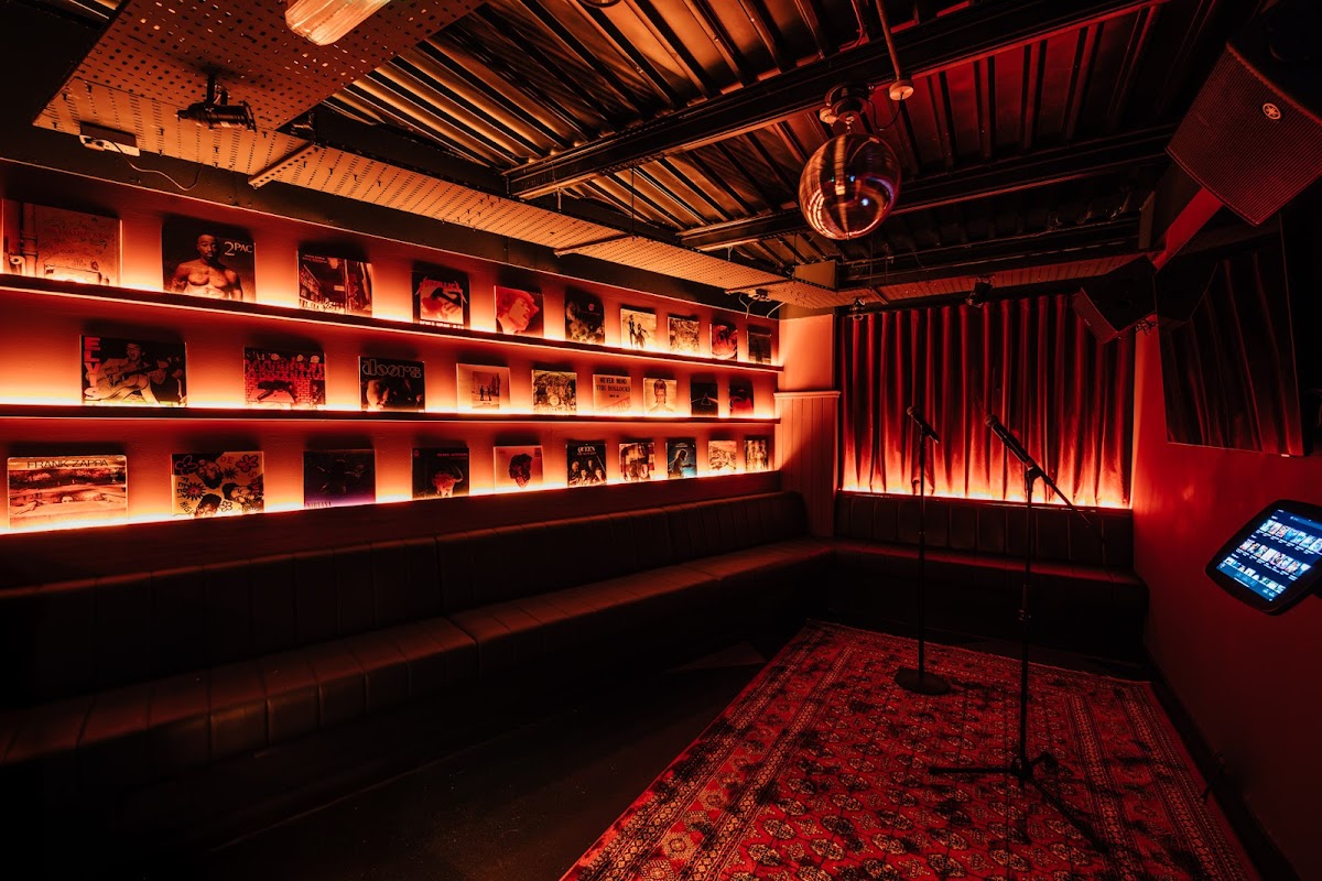 Lavery's — photo 1