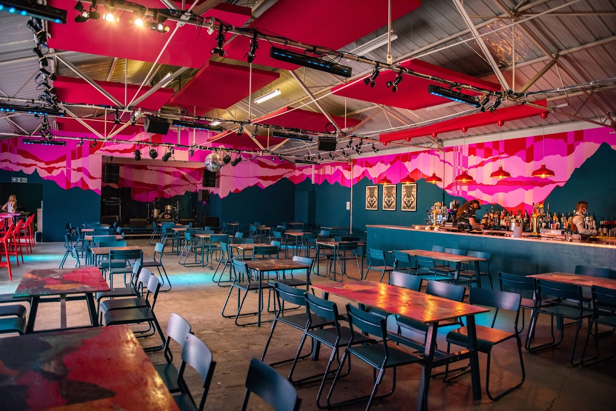 Lost Horizon Arts Centre & Bar — photo 4