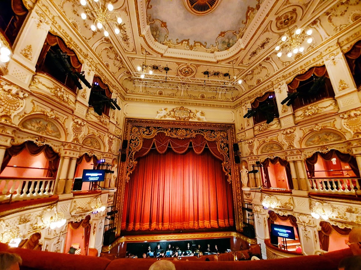 Lyceum Theatre — photo 1