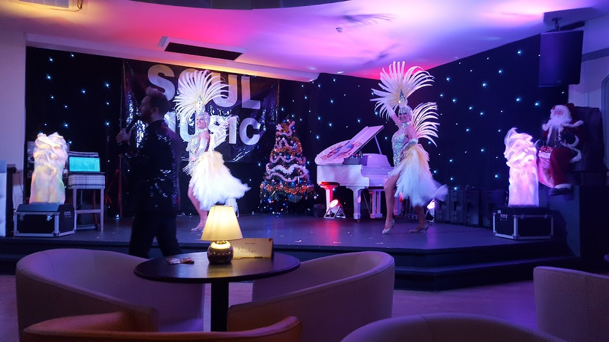 Ma Kellys Showboat — photo 3