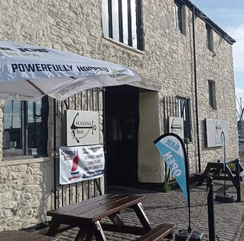Marina Bar — photo 1