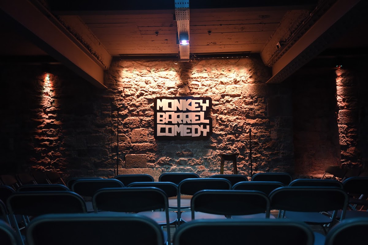 Monkey Barrel Comedy — photo 2