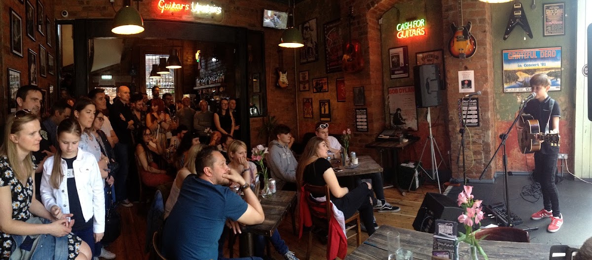 Northern Guitars Cafe Bar — photo 3