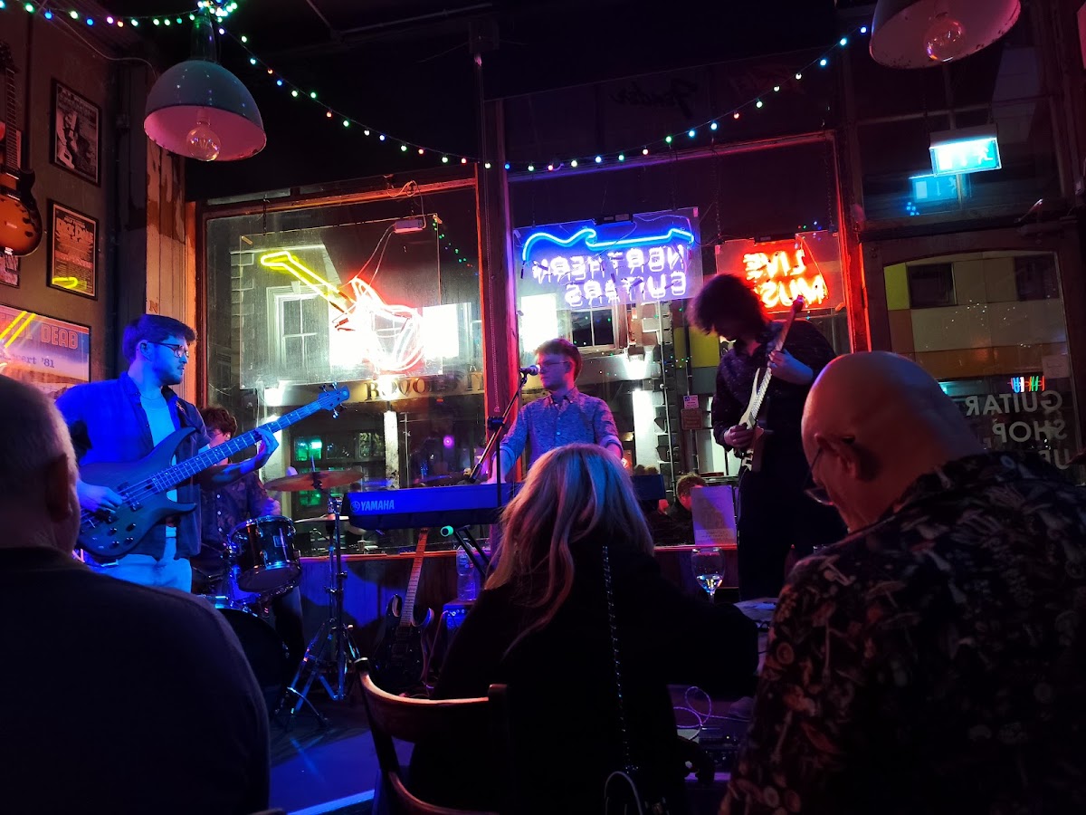 Northern Guitars Cafe Bar — photo 4