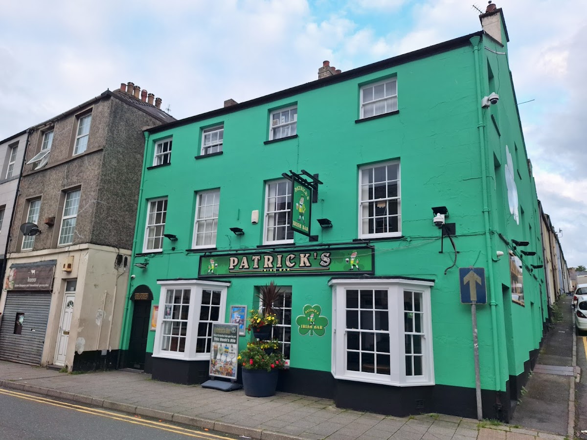 Patrick's Bar — photo 4