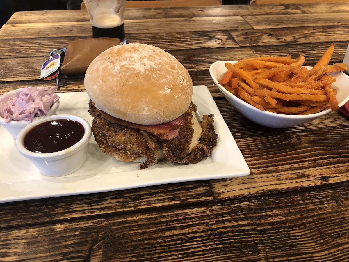 Pavilion Bar — photo 2