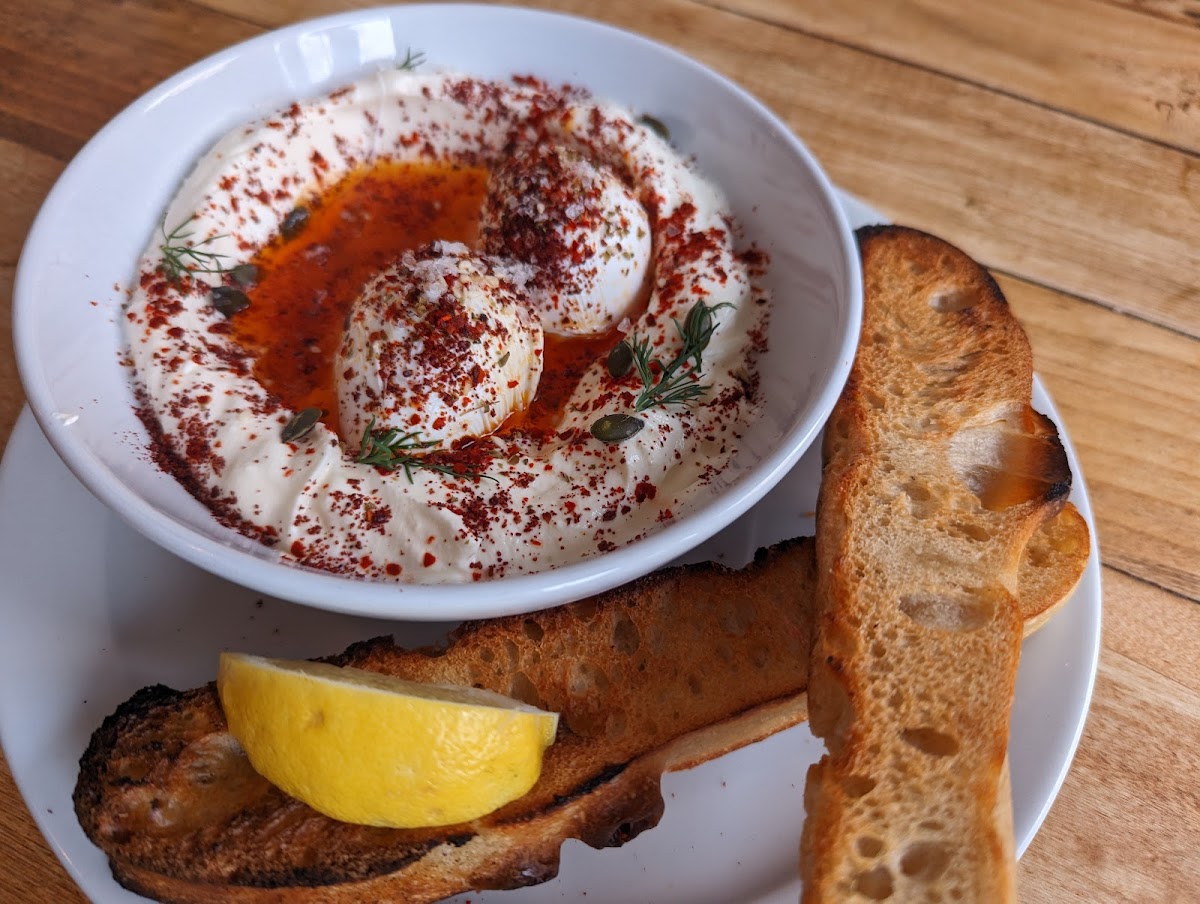 Pop Recs / Sonny's Coffee & Kitchen — photo 2