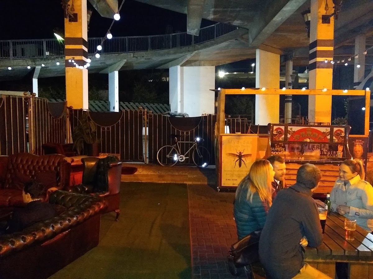 Porter's Cardiff — photo 1