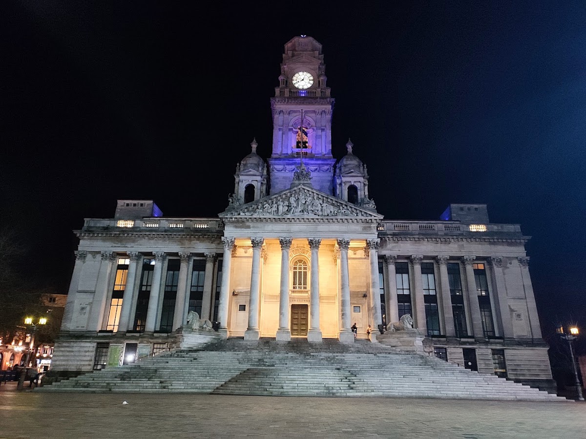 Portsmouth Guildhall — photo 2