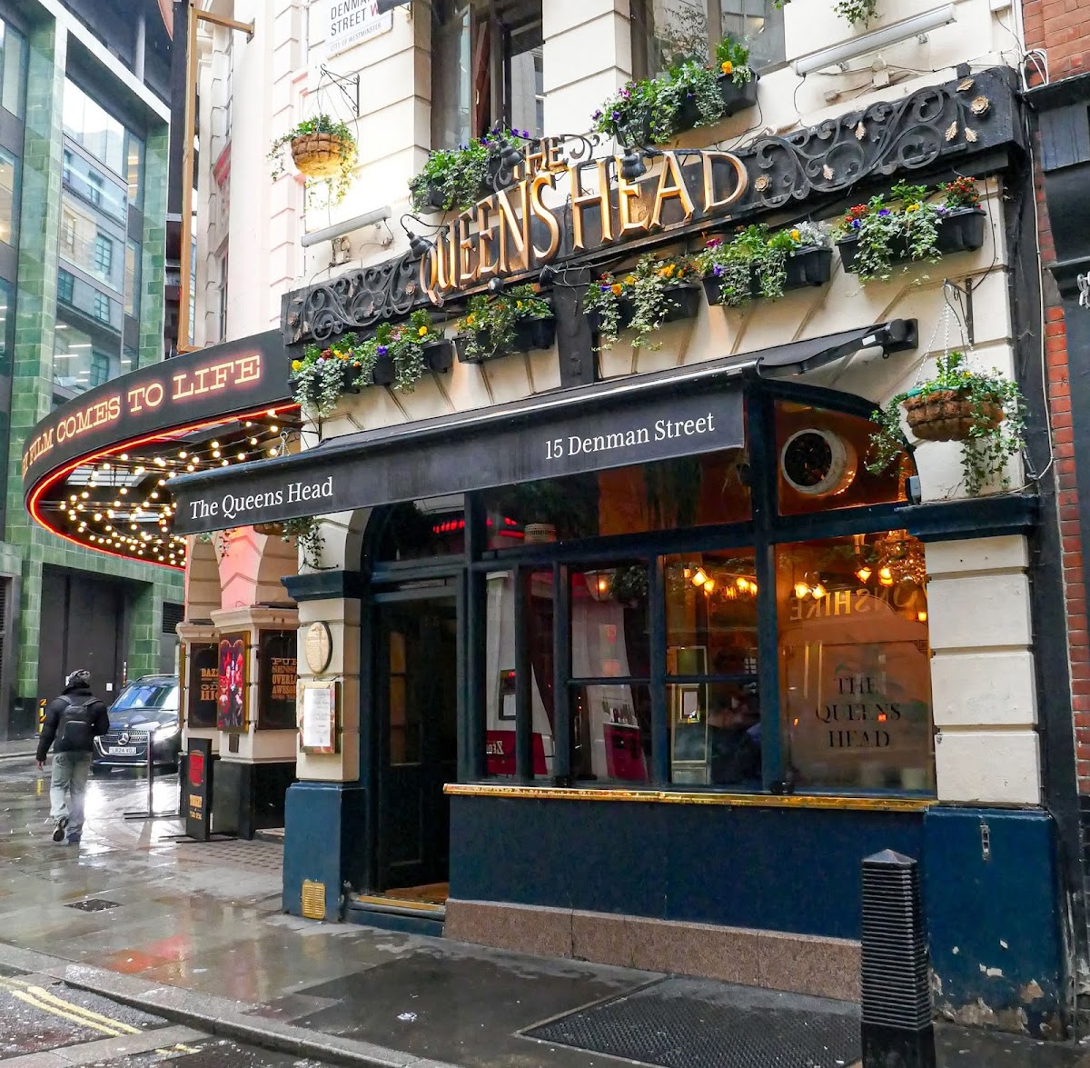 The Queen's Head — photo 3