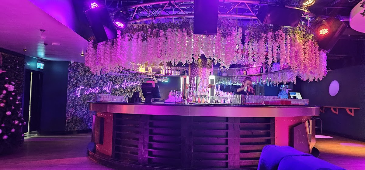 ReView Cocktail Bar Preston — photo 4