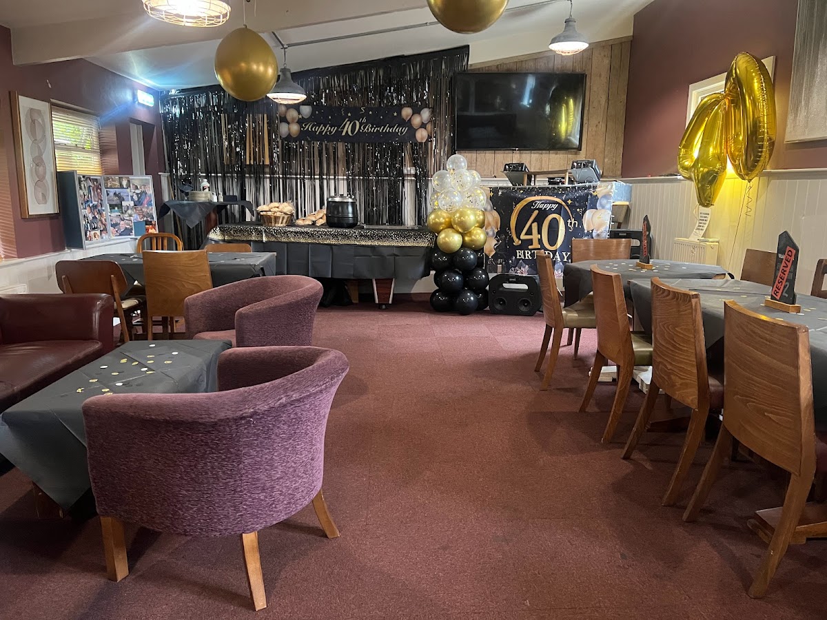 Royal Oak — photo 1