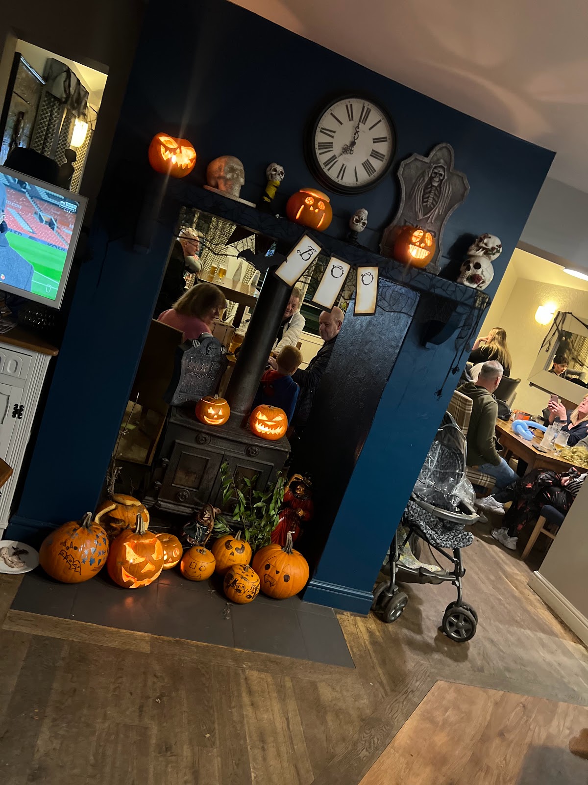 Royal Oak — photo 2