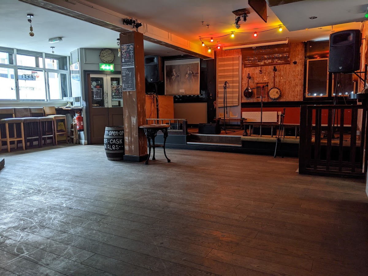 Running Horse Live — photo 1