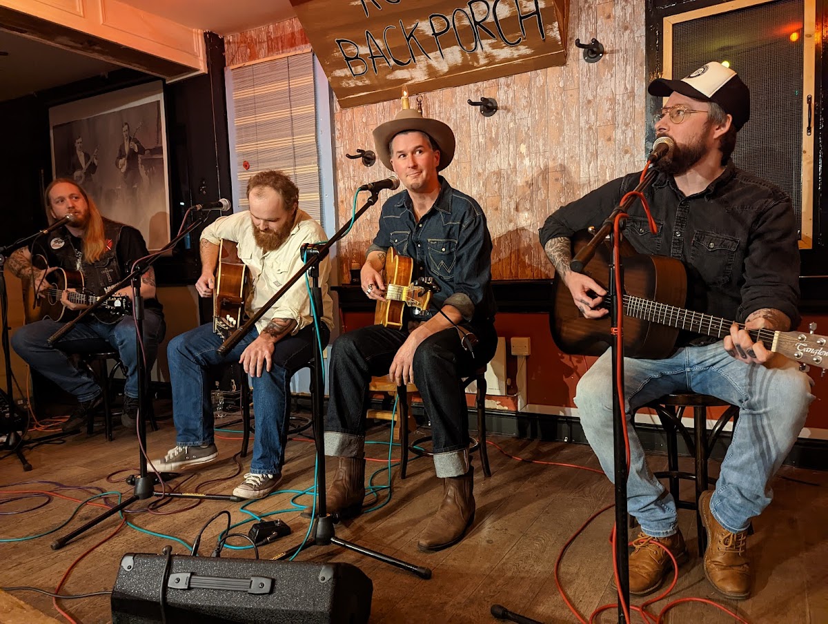 Running Horse Live — photo 4