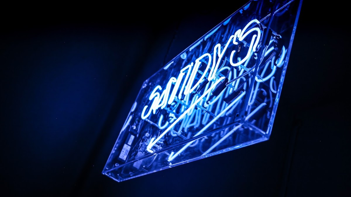 Sandy's Piano Bar — photo 1