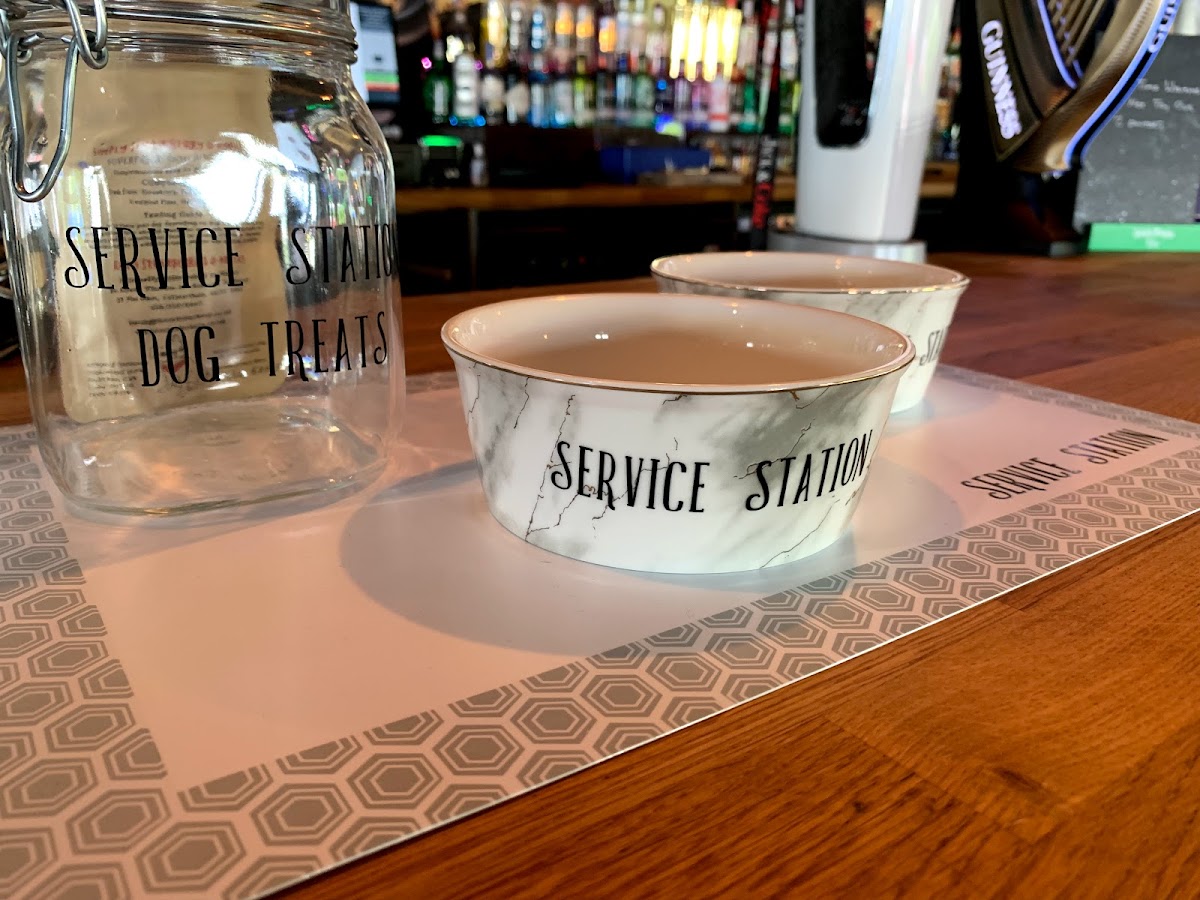 Service Station — photo 2