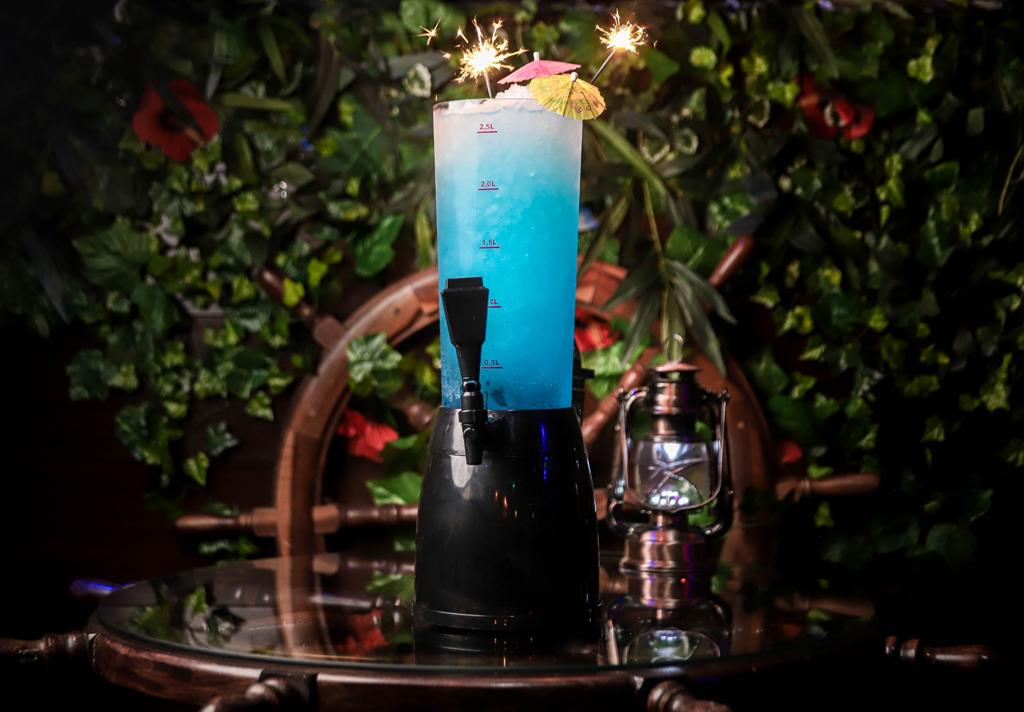 Ships and Giggles — photo 2