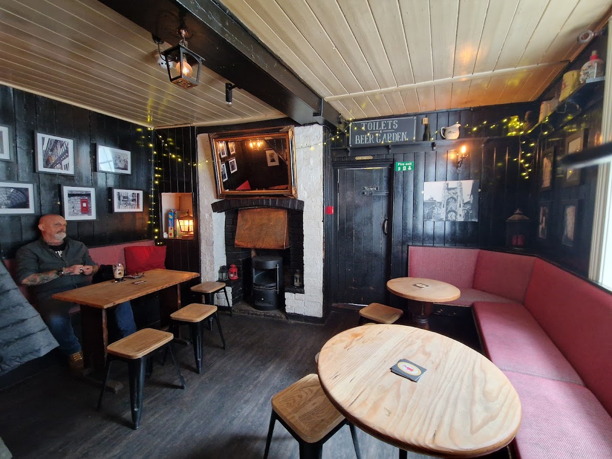 Snickleway Inn — photo 4