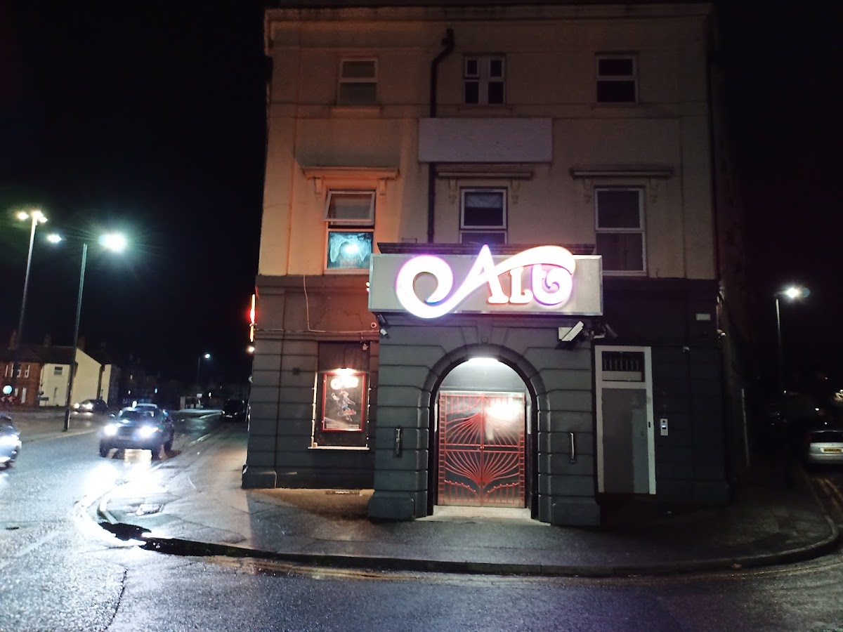 Sound Circus Alternative Bar — photo 3