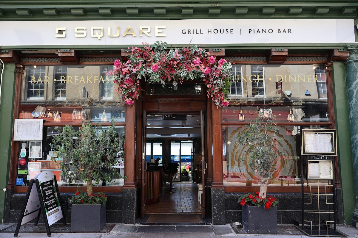 Square Grill Brasserie Restaurant & Piano Bar Bath — photo 1